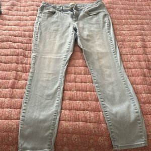 Universal Thread size 16 skinny jeans